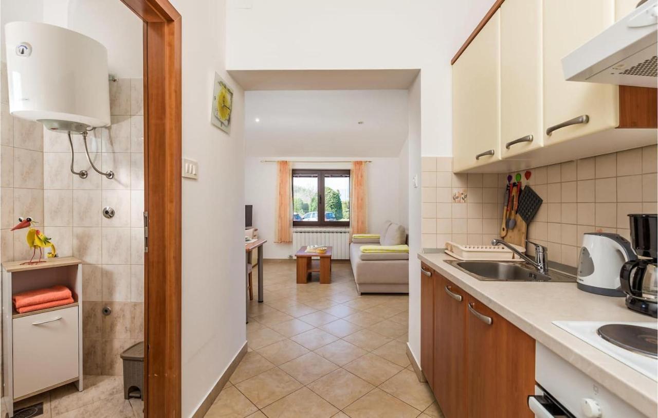 Sweet Apartment *